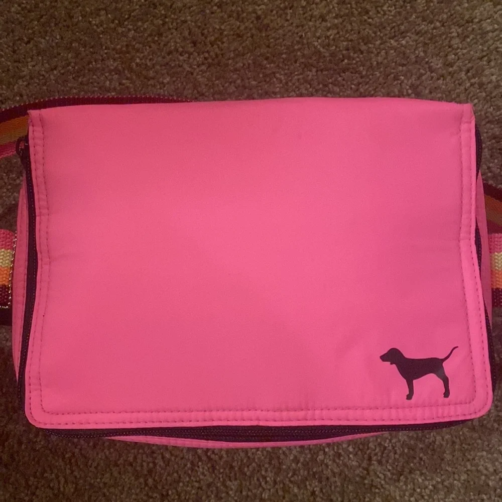 Soft sided PINK beach cooler - Picture 5 of 6